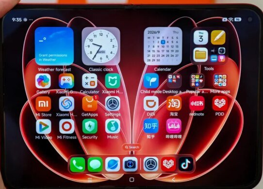 El espacioso modelo plegable de Xiaomi promete más potencia que el de Samsung