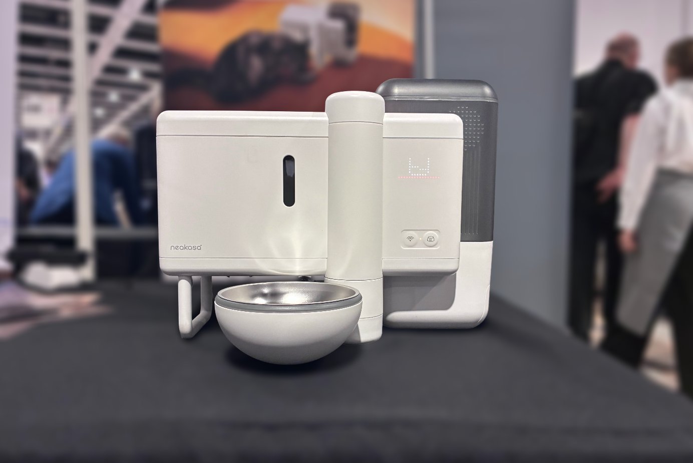 Este nuevo comedero automático para mascotas es básicamente un Instant Pot para gatos