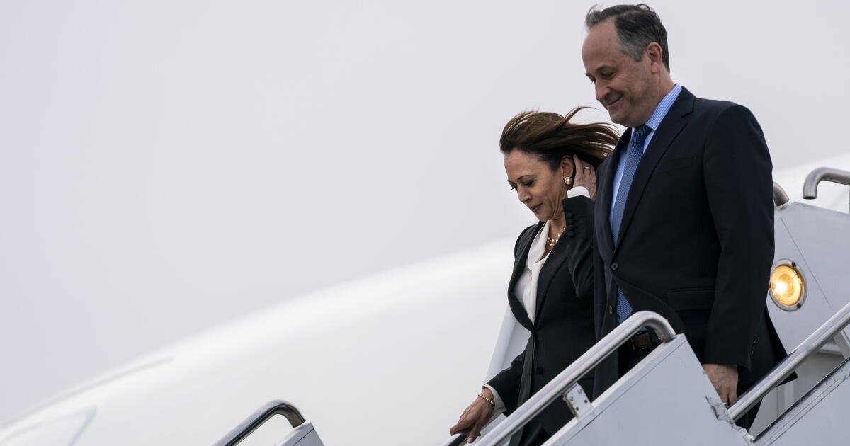 Intrusos se detienen en la casa de Malibú de la exvicepresidenta Kamala Harris