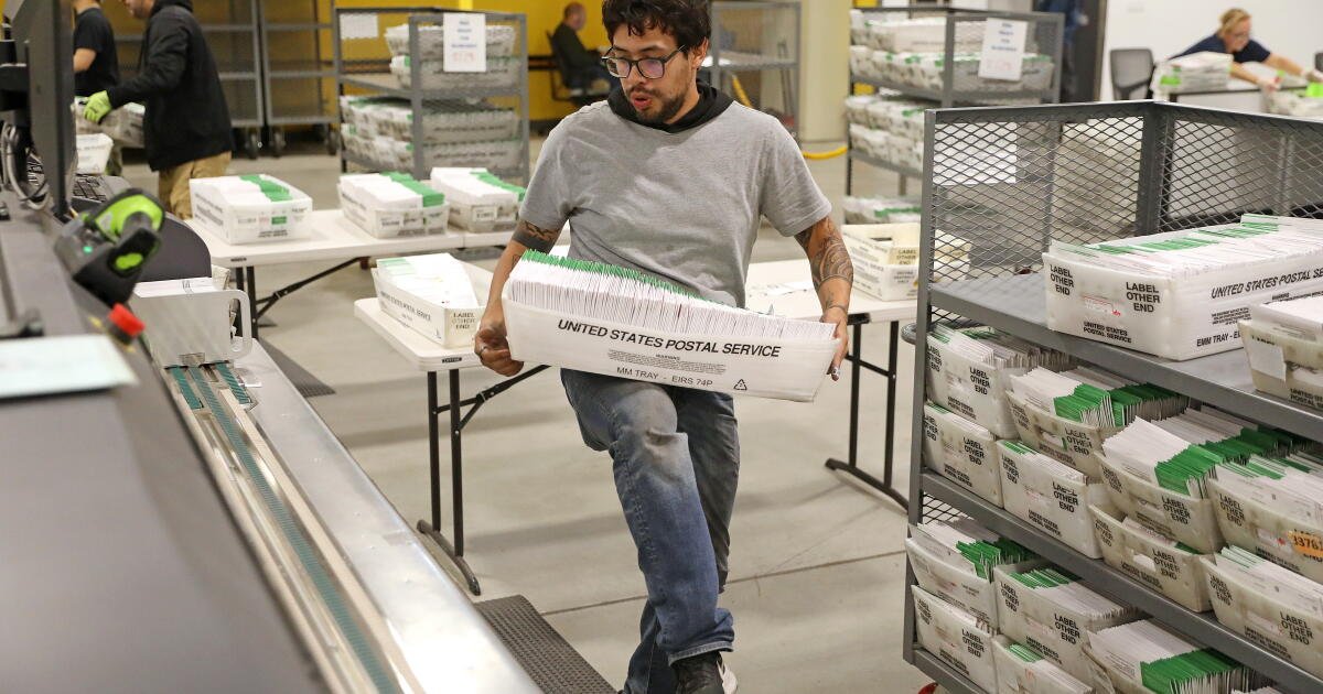 Juez vuelve a bloquear el plan de voto por correo del USPS