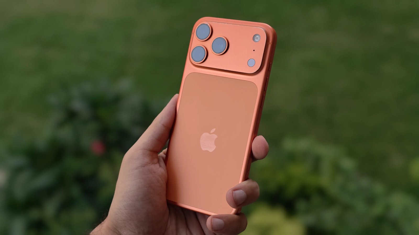 Llevo un año usando el iPhone 17 Pro Max sin funda. Así es como se ve ahora