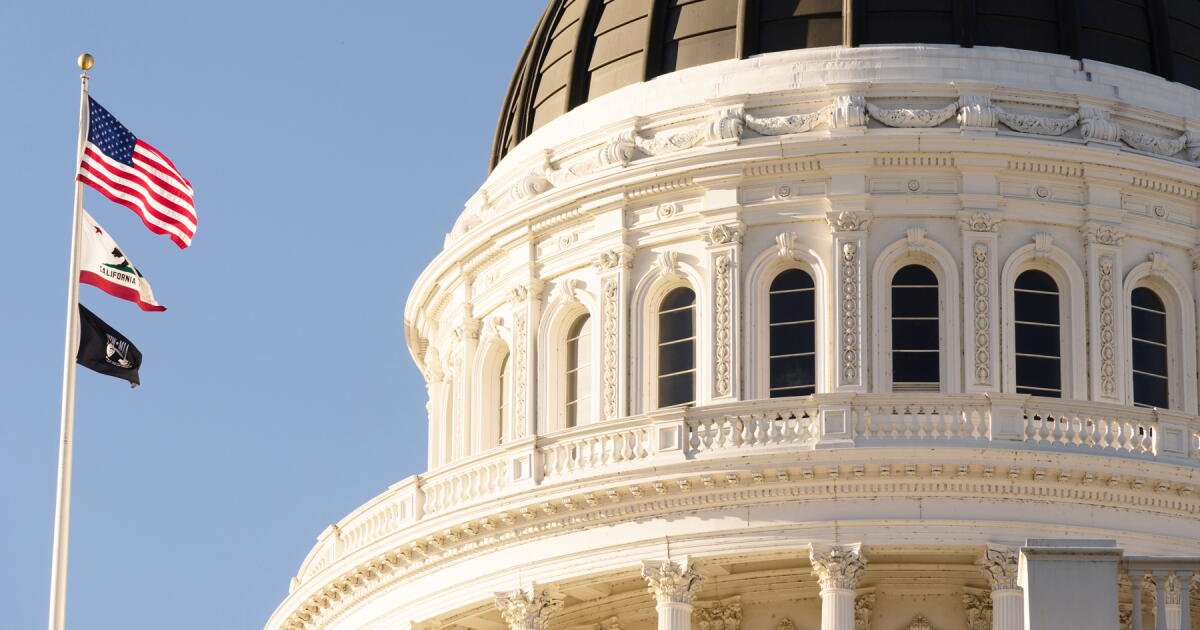 Los votantes de California están decepcionados con el calendario de votación de noviembre. Dirección estatal y nacional.