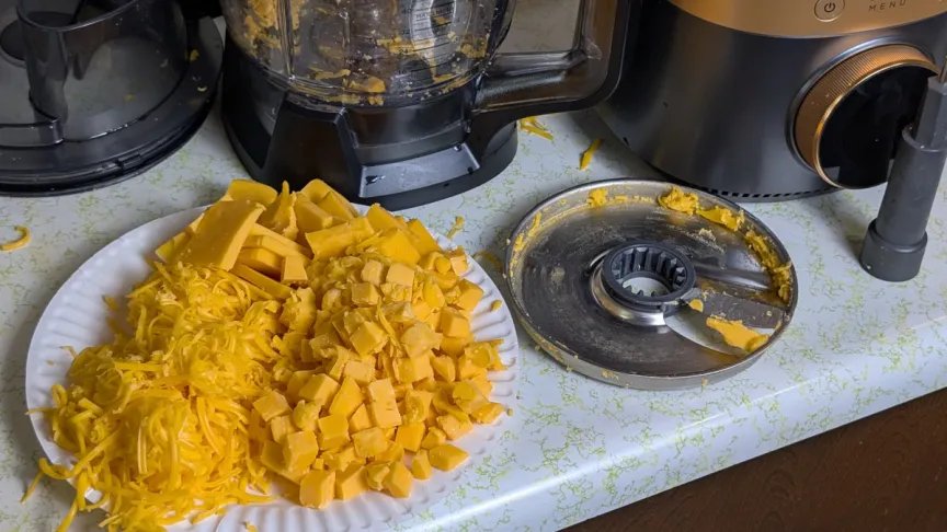 Ninja-CrushBoss - Procesador de alimentos con varias texturas de queso