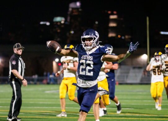 Por qué la estrella de lacrosse de Loyola, Matthew Fine, decidió volver a jugar al fútbol