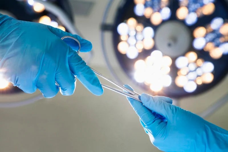 Sistema de salud proyecta débiles volúmenes quirúrgicos de 2026