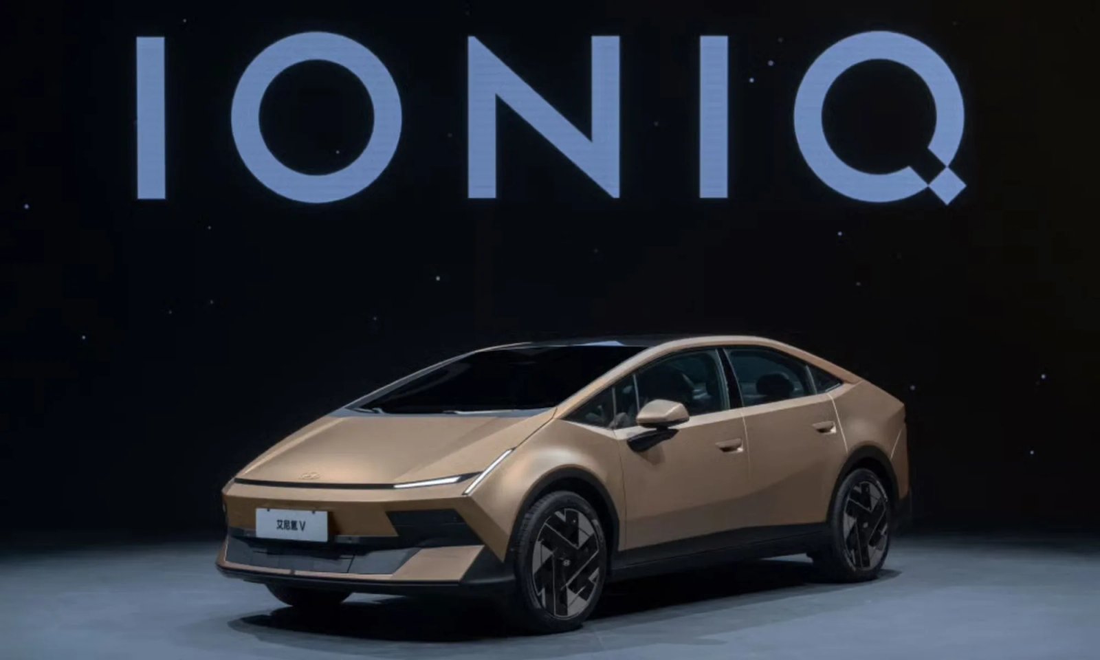 hyundai-ioniq-v-2026