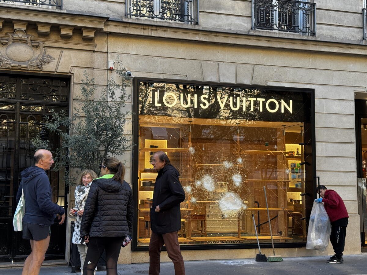El sábado por la noche asaltaron una tienda de lujo.