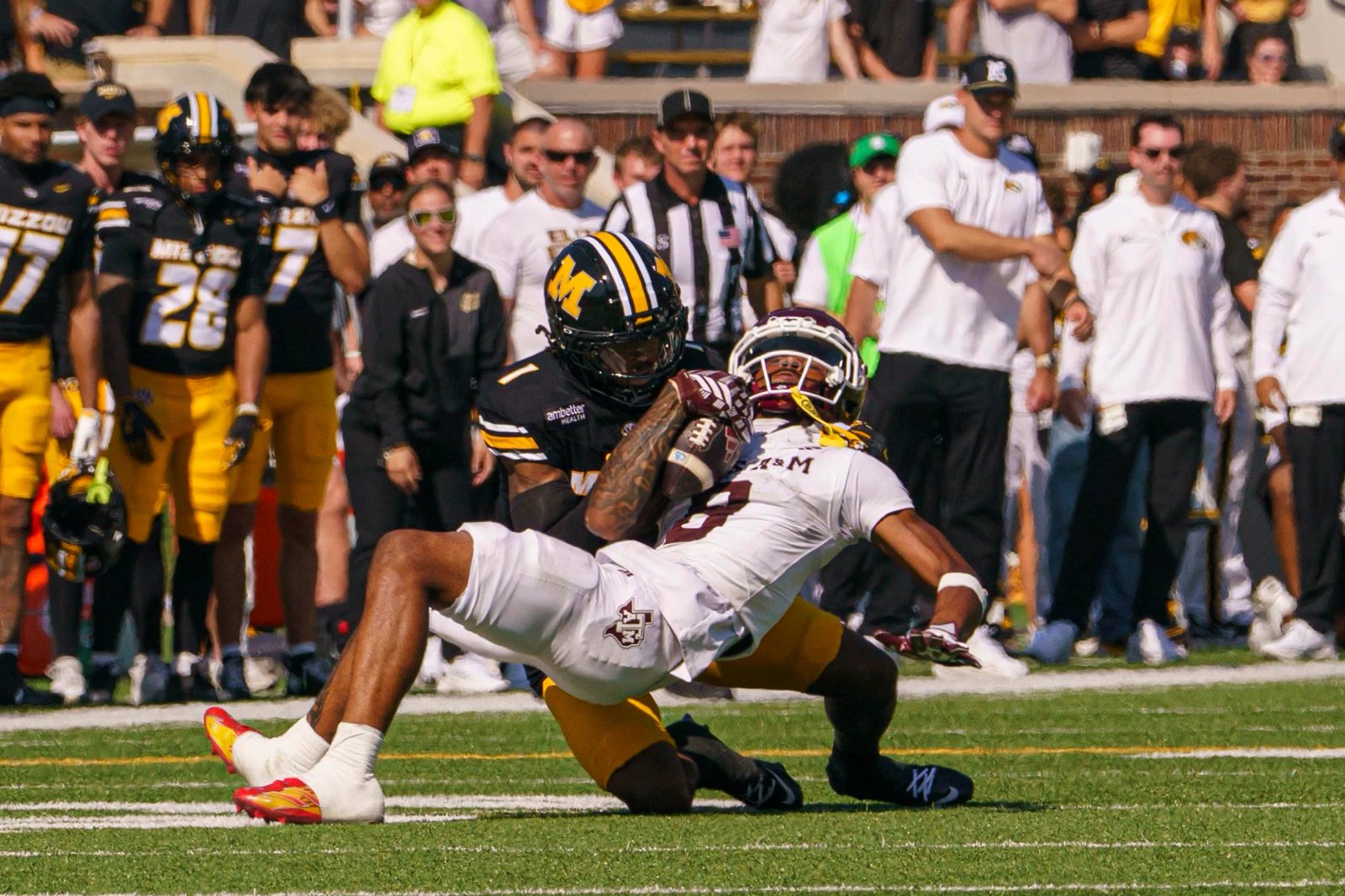 El esquinero de Missouri, Chris Graves Jr.