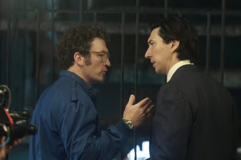 Adam Driver, Miles Teller. Disparando “Tigre de papel