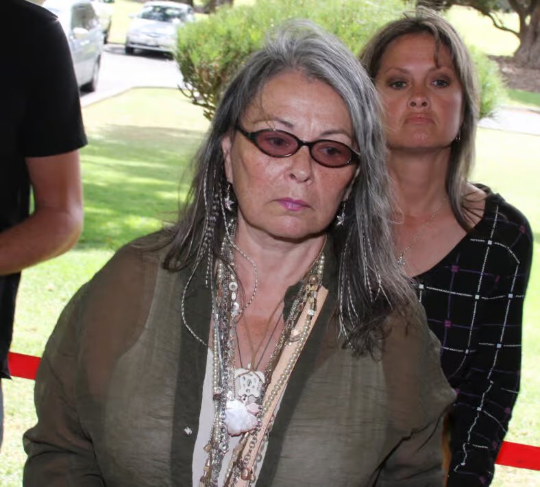 Roseanne Barr enumeró la granja de Hawaii que alguna vez estuvo vinculada a disputas legales