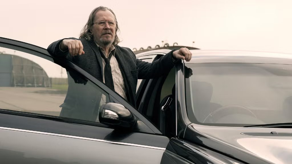 Gary Oldman en "caballos lentos" Temporada 6 Episodio 6 (Apple TV)
